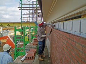 Jack up bricklaying scaffolding